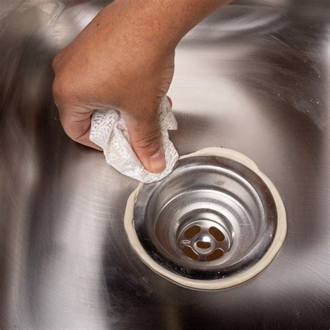 How to Seal a Sink Drain: Plumber’s Putty vs Silicone Caulk